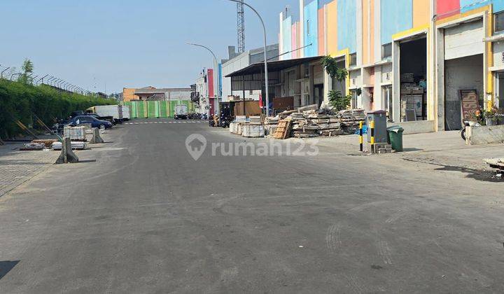 Gudang Siap Pakai Di Komplek Green Sedayu Biz Park Jl Daan Mogot 2 Kalideres Jakarta Barat Lt 412m2 Murah 2