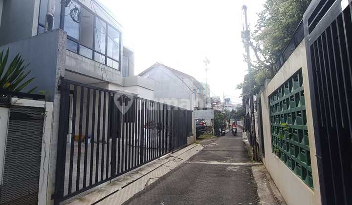 Rumah 2 Lantai di Jl Tebet Barat Dalam 7 Tebet Jakarta Selatan Lt 147M2 Cash Only 2