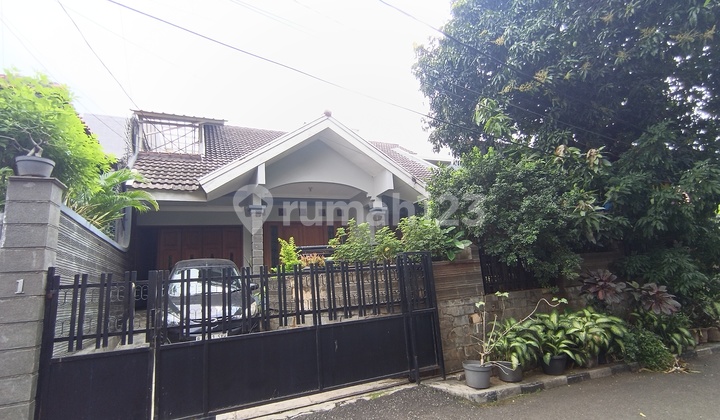 Rumah Lama Asri di Jl Johari Kebayoran Lama Jakarta Selatan LT 280M2 Cash Only 2