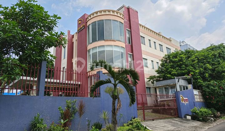 Affordable 3-Story Commercial Building on Jl Tebet Barat Dalam X, South Jakarta, Land Area 1,200m2, Cash Only 2