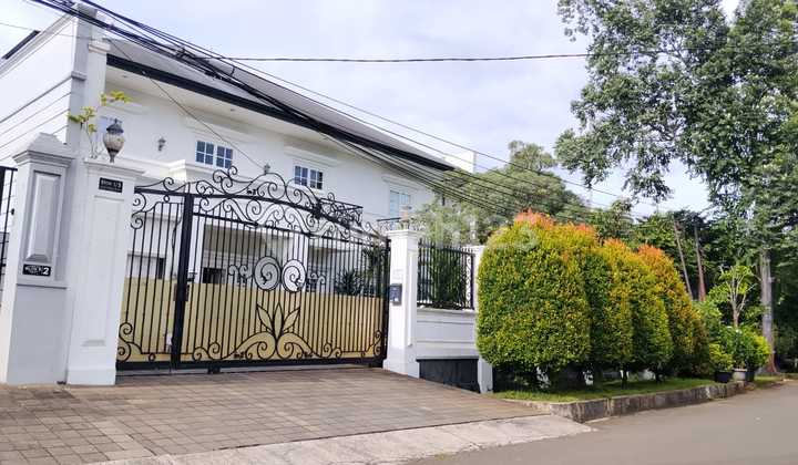 Rumah Mewah 2 Lantai di Komplek Tomang City Garden Kebon Jeruk Jakarta Barat LT 632M2 Cash Only 2