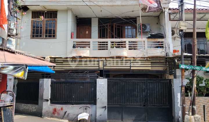 Rumah Lama Cocok Kost 2 Lantai di Jl Kota Bambu 4 Palmerah Jakarta Barat Lt 151M2 Cash Only