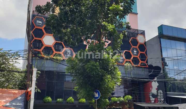 Bangunan Hotel Bintang 3 Cideng Roxy dan Usaha 5 Lantai di Jl Biak Cideng Gambir Jakarta Pusat LT 533M2 Murah Cash Only