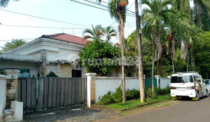 Affordable Serene House in BSD Anggrek Loka Serpong South Tangerang, Land Size 1,121m2, Cash Payment Only.