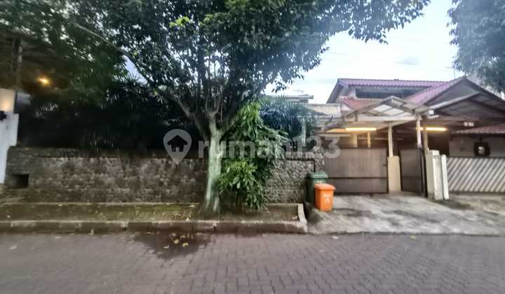 Asri 2-Storey Old House in Perum Lebak Lestari Indah, Lebak Bulus, South Jakarta, Land Area 300M2, Cash Only 2