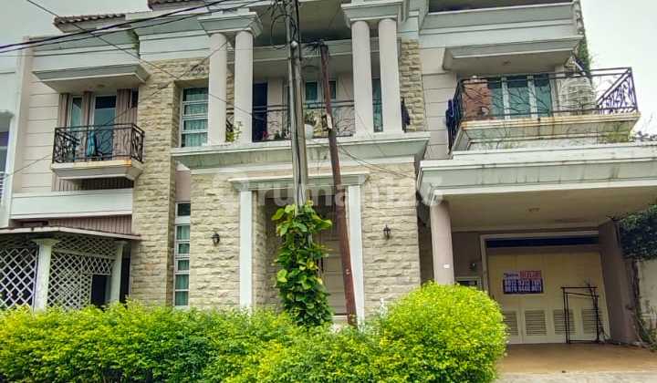 Rumah 2 Lantai di Perum Graha Raya Cluster Carissa Serpong Utara Tangerang Selatan Lt 193M2 Cash Only