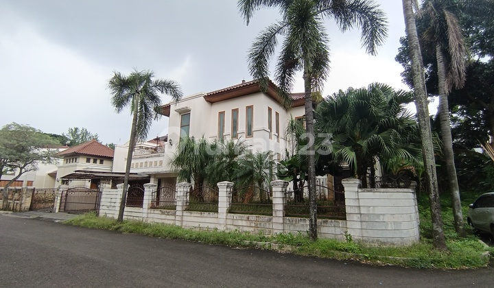 Hoek 2-Storey House in Bintaro Sector 1, The Pine View Residence, South Jakarta, Land Area 874M2, Cash Only 2