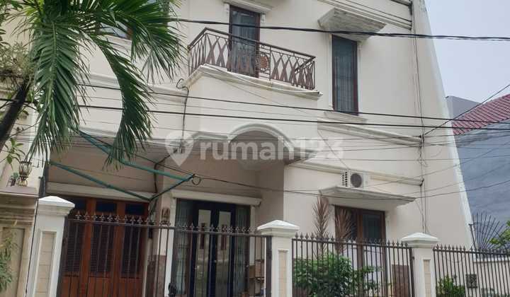 Rumah Mewah Hoek 3 Lantai Di Jl Pluit Barat Vi Penjaringan Jakarta Utara Lt 200m2 Cash Only Rumah Mewah Hoek 3 Lantai Di Jl Pluit Barat Vi Penjaringan Jakarta Utara Lt 200m2 Cash Only