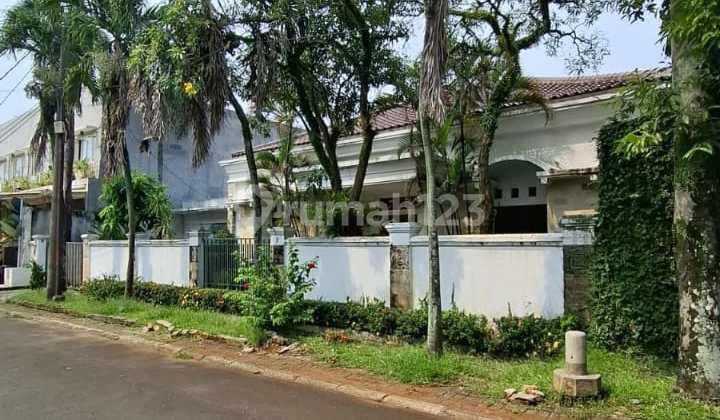 Affordable Serene House in BSD Anggrek Loka Serpong South Tangerang, Land Size 1,121m2, Cash Payment Only.