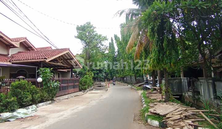 Rumah 2 Lantai di Bintaro Sektor 3A Jl Kuricang Tangerang Selatan LT 162M2 Murah Cash Only 2