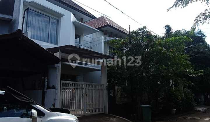 Rumah Minimalis Modern Komplek Jl Loka Indah 2 Kalibata Pancoran Jakarta Selatan LT 237M2 Murah Cash Only