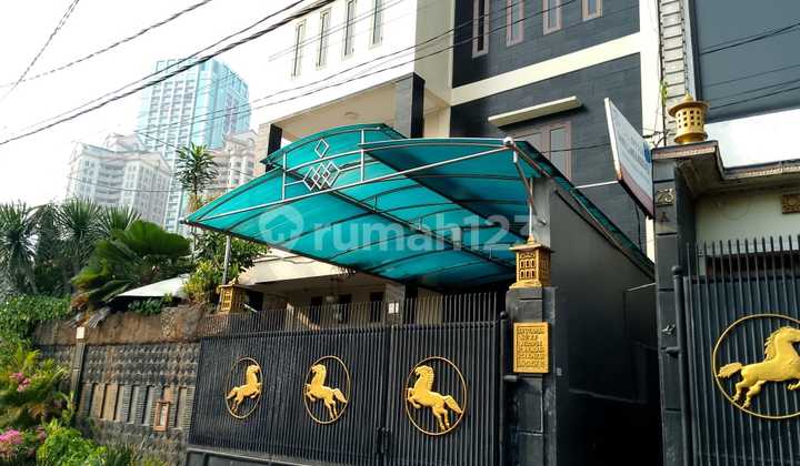 Rumah 3 Lantai di Jl Sulaiman Palmerah Jakarta Barat Lt 159M2 Cash Only