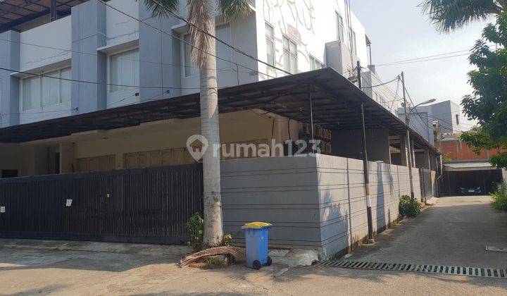 Rumah 3 Lantai Hoek Di Jl Kartini Vii Dalam Sawah Besar Jakarta Pusat Lt 672m2 Murah Cash Only 2