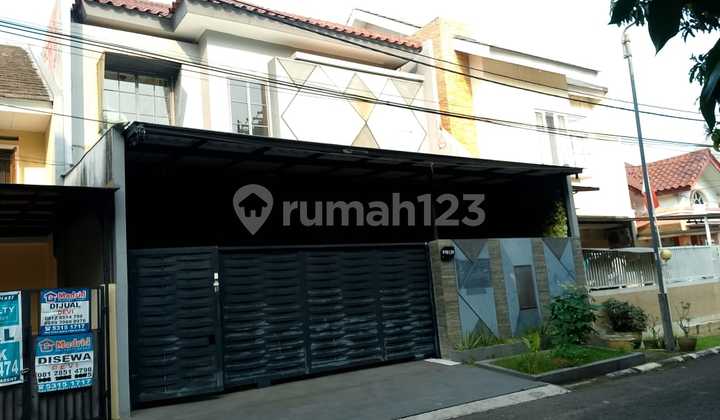 Rumah 2 Lantai Di Bsd Jl Lavionda Serpong Tangerang Selatan Lt 180m2 Cash Only