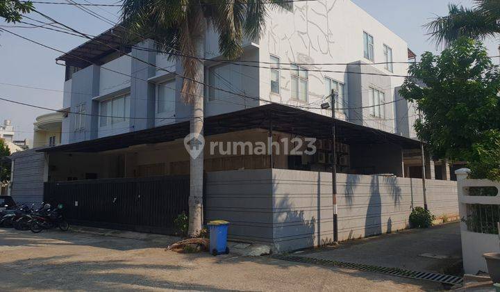 Rumah 3 Lantai Hoek Di Jl Kartini Vii Dalam Sawah Besar Jakarta Pusat Lt 672m2 Murah Cash Only 1