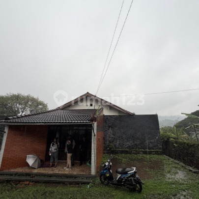 North Dago Hill Bandung, Land Area 1158m², Building Area 550m², SHM Certificate, Scenic View, Suitable for House/Villa, Low Price Rp. 6.9M Below Market Value North Dago Hill Bandung, Land Area 1158m², Building Area 550m², SHM Certificate, Scenic View, Suitable for House/Villa, Low Price Rp. 6.9M Below Market Value