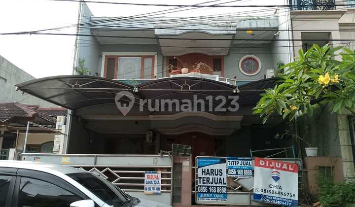 Rumah 2 Lantai di Perum Puri Indah Jl Kembang Agung Kembangan Jakarta Barat Lt 160M2 Cash Only