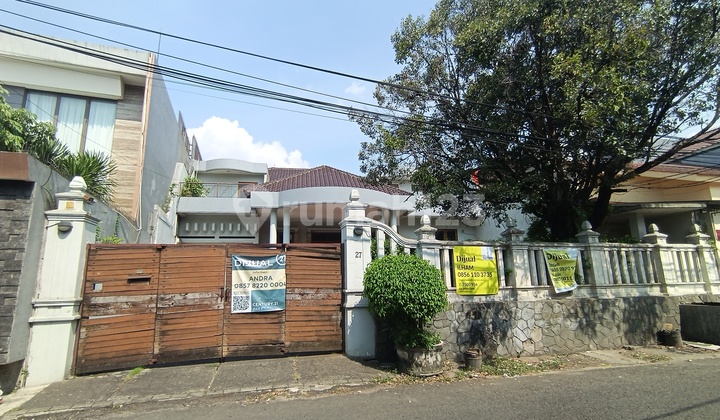 2-Story House on Jl Sasak Cipete Selatan Cilandak South Jakarta Land Area 819m2 Cash Only