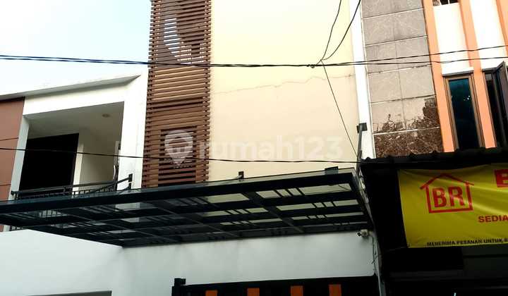 Ruko Komersil 3 Lantai Di Jl Kedoya Pesing Kebon Jeruk Jakarta Barat Lt 142m2 Cash Only