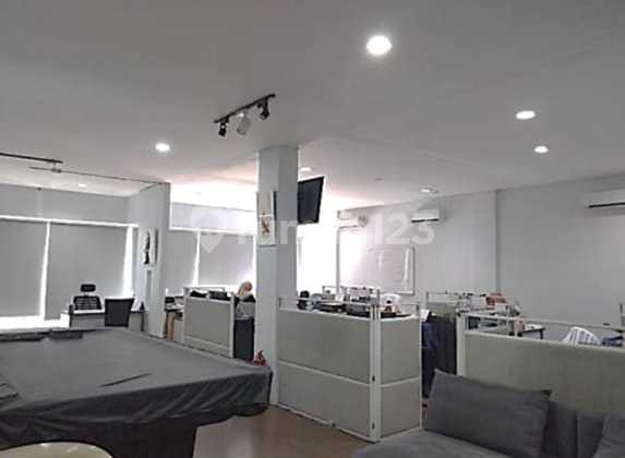 3-Story Commercial Office Building on Jl Raya Kebayoran Lama, South Jakarta, Land Area 389m2, Cash Only