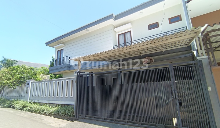 2-Storey Corner House in Bintaro Sector 1, Jl Kesehatan, Bintaro, South Jakarta, LT 415M2, Cash Only