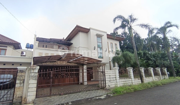 Rumah Hoek 2 Lantai di Bintaro Sektor 1 The Pine View Residence Jakarta Selatan Lt 874M2 Cash Only Rumah Hoek 2 Lantai di Bintaro Sektor 1 The Pine View Residence Jakarta Selatan Lt 874M2 Cash Only