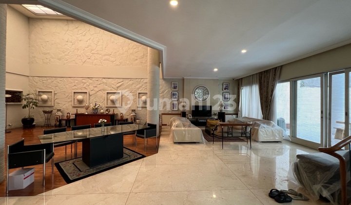 Turun Harga Rumah Mewah Bagus Terawat di Patra Kuningan Jakarta Selatan