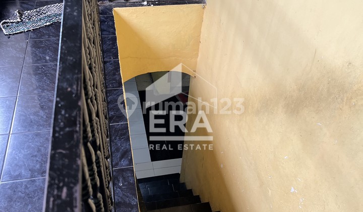 Turun Harga Rumah Tua Hitung Tanah di Kebon Kacang, Jakarta Pusat Turun Harga Rumah Tua Hitung Tanah di Kebon Kacang, Jakarta Pusat
