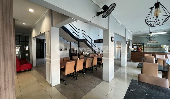 2-Story Commercial Building on Matraman Raya 2-Story Commercial Building on Matraman Raya