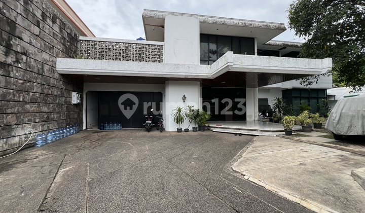 Dijual Murah, Rumah Hitung Tanah di Permata Hijau Jakarta Selatan