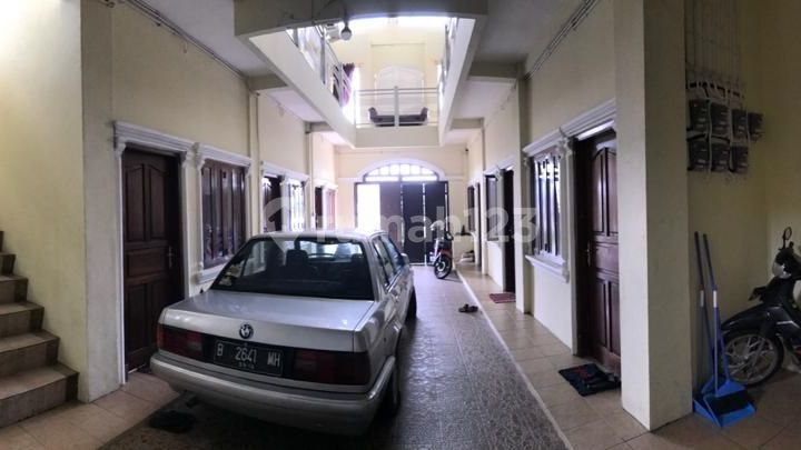 Rumah kos si Tebet 2 Lantai SHM Bagus Timur Rumah Rumah kos si Tebet 2 Lantai SHM Bagus Timur Rumah