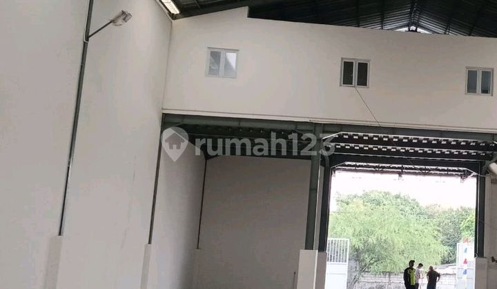 Warehouse For Rent On The Farm