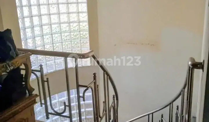 Rumah Cantik Hook Duren Sawit Jakarta Timur 2