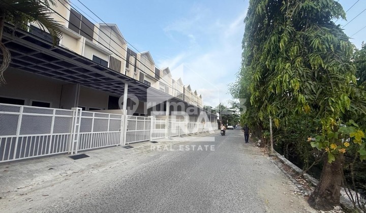 Dijual Rumah 2 Lantai Gandeng 8 Unit 2