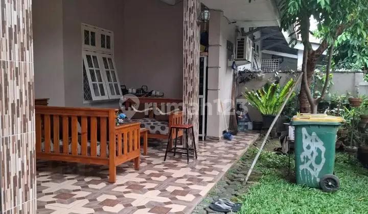 Ready-to-Occupy House in Bukit Cirendeu Pamulang 2