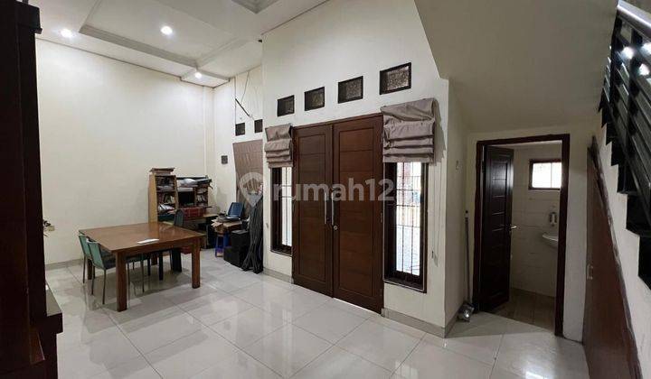 Rumah Rapi Siap Huni Di Taman Century Pekayon Jaya Bekasi Selatan

 2