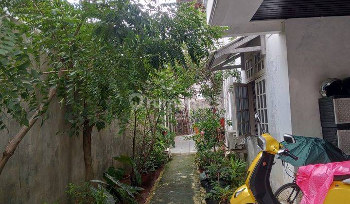 Di Jual Rumah Induk Besar ada 11 Kontrakan Lenteng Agung Jaksel Rumah SHM 1