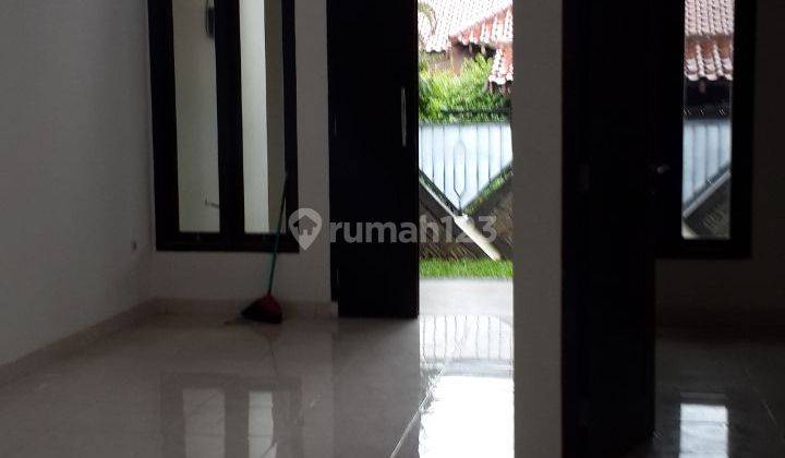 Di Jual Rumah siap huni di Kemang Jaksel Rumah SHM 2