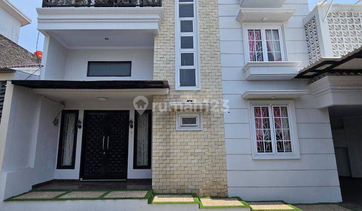 Rumah Baru Mewah Semi Furnished Pool Di Lenteng Agung Jakarta Selatan 1