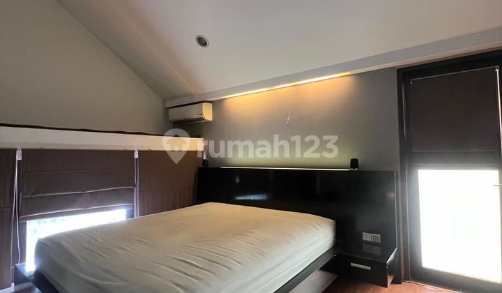 Rumah Mewah Swimming Pool di Lebak Bulus Rumah Mewah Swimming Pool di Lebak Bulus