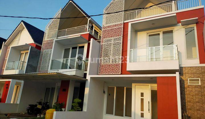 Rumah 2 Lantai Baru Semi Furnished di Jatibening, Jakarta Timur 2