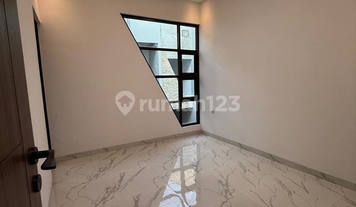 Sell New House in Rawamangun Jakarta Certificate of Ownership 3 Bedrooms 2