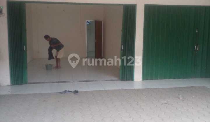 For Sale: Shop House in Bogor Cinangneng with SHM, Consisting of 3 Shops 1