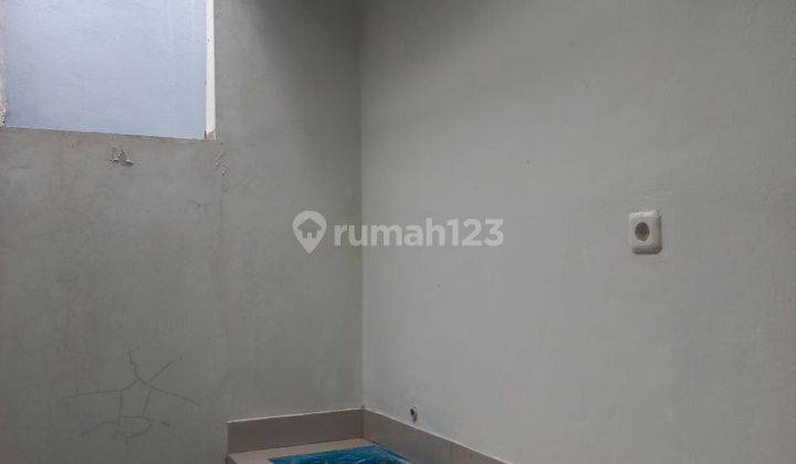 dapur rumah 2 lantai baru di