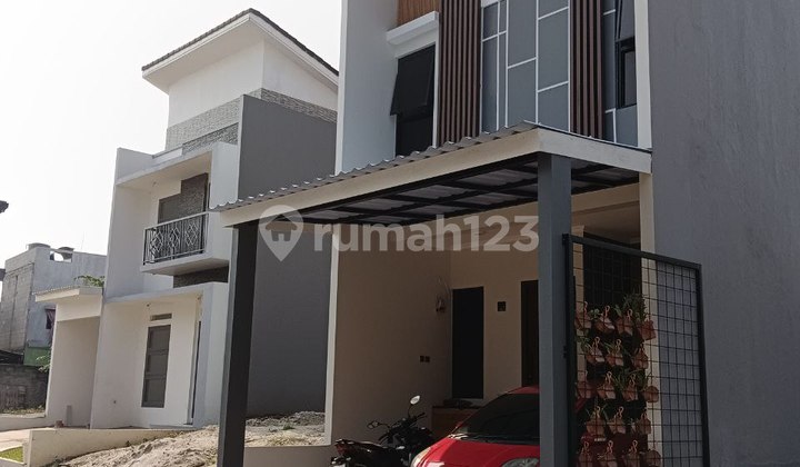 Rumah 2 Lantai di Bintaro SHM dekat BSD Plaza dan Tol Serpong