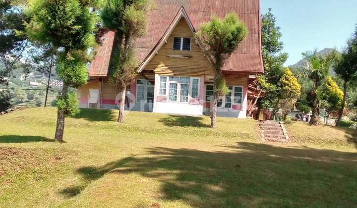 Villa di Puncak Ciloto Diatas Bukit Aston SHM IMB 100 meter dari Jalan Raya