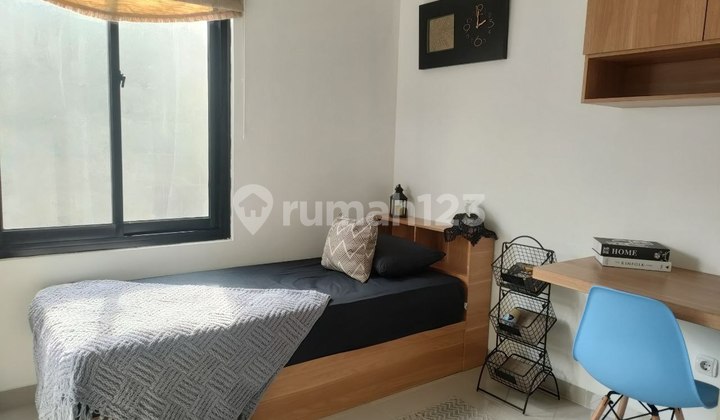 Jual Rumah Kos Kosan UI di Pintu Kutek UI SHM Full Furniture 10KT
