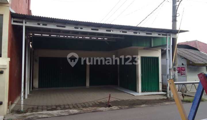 For Sale: Shop House in Bogor Cinangneng with SHM, Consisting of 3 Shops 2