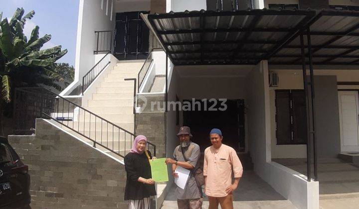 Jual Rumah 2 Lantai di Tangerang Kawasan Elite Bsd City 2