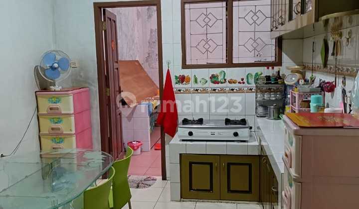 Rumah di Taman Palem Lestari di Cengkareng, Jakarta Barat 2